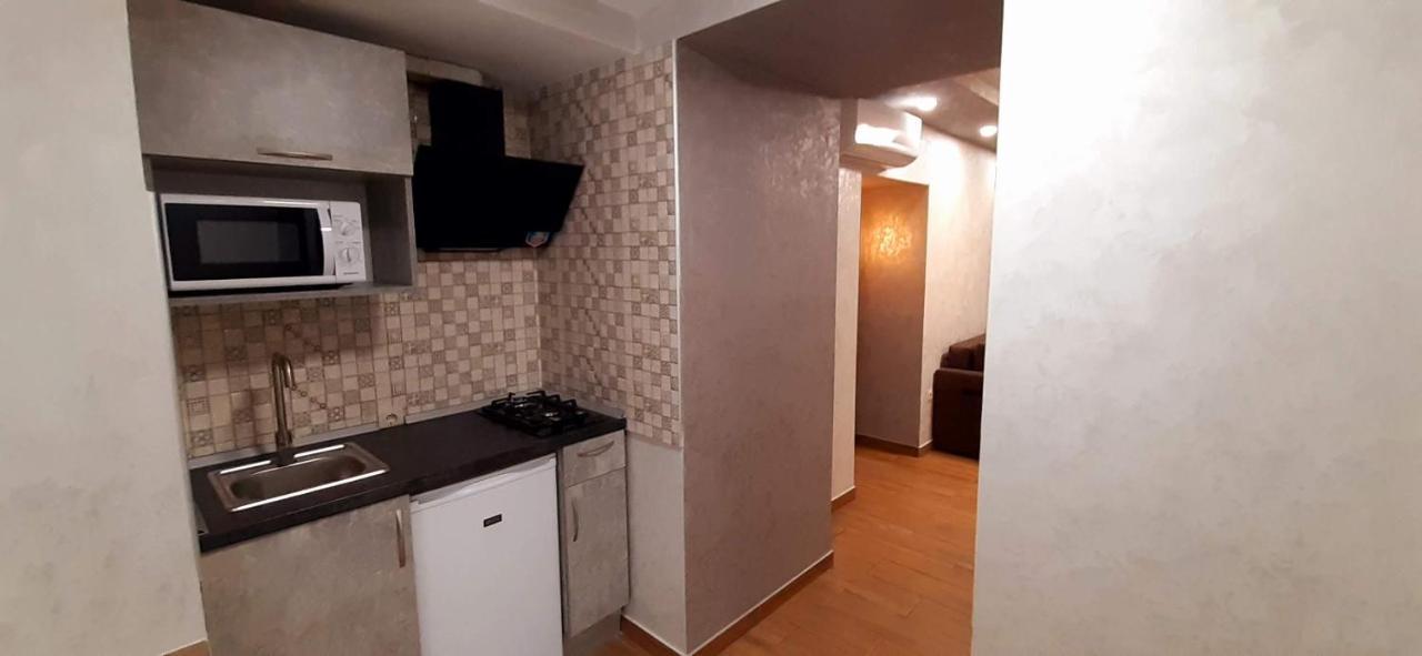 Греческая / Дерибасовская Apartman Odessza Kültér fotó